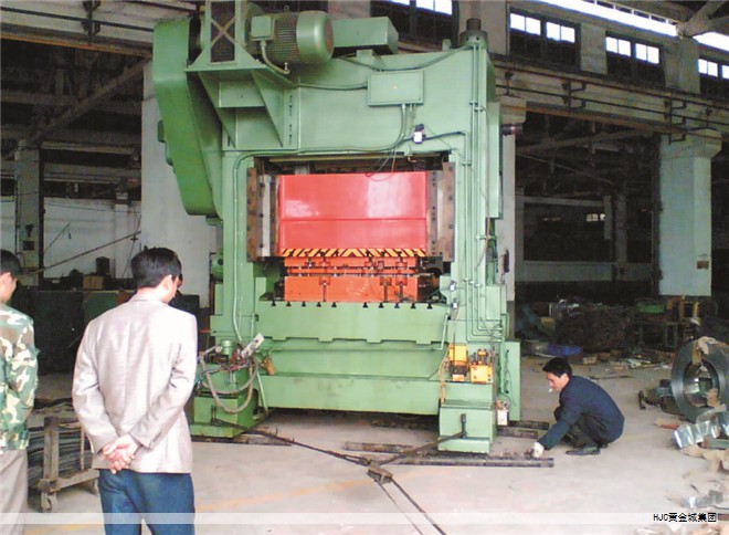 在卡牌消费市场日益多元的背景下,定制扑克牌、塔罗牌、盲盒卡、游戏卡等产品不仅具备娱乐属性,更成为个人收藏、品牌传播与文化表达的重要载体。边缘对齐精度、裁切平整度等细节,直接影响卡牌的视觉质感、手感与耐用性,成为提升用户体验的关键因素。广东望京卡牌科技有限公司以严格的品质标准和领先的工艺,在边缘对齐与裁切环节实现突破,为行业树立品质标杆。 在卡牌消费市场日益多元的背景下,定制扑克牌、塔罗牌、盲盒卡、游戏卡等产品不仅具备娱乐属性,更成为个人收藏、品牌传播与文化表达的重要载体。边缘对齐精度、裁切平整度等细节,直接影响卡牌的视觉质感、手感与耐用性,成为提升用户体验的关键因素。广东望京卡牌科技有限公司以严格的品质标准和领先的工艺,在边缘对齐与裁切环节实现突破,为行业树立品质标杆。