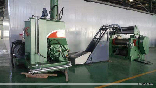 P1.8全彩LED显示屏体积小、像素密度高,能够实现无缝拼接,具备高稳定性、高亮度、高清分辨率、快速刷新和智能化控制,广泛适用于电影院、酒店、体育场馆、会议室投影、指挥监控中心以及传媒中心等场景。 P1.8全彩LED显示屏体积小、像素密度高,能够实现无缝拼接,具备高稳定性、高亮度、高清分辨率、快速刷新和智能化控制,广泛适用于电影院、酒店、体育场馆、会议室投影、指挥监控中心以及传媒中心等场景。