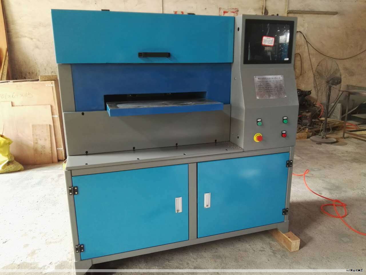 安徽省经济和信息化厅公布2023年度专精特新冠军企业名单,共104家企业入选,具体如下(按序号排列): 安徽省经济和信息化厅公布2023年度专精特新冠军企业名单,共104家企业入选,具体如下(按序号排列):