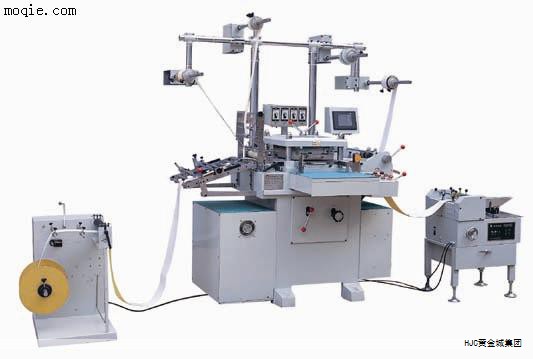 LED显示屏行业的专业话题常围绕像素、点间距、刷新、驱动方式等展开。下面把基础知识整理成要点,便于快速理解与选型。 LED显示屏行业的专业话题常围绕像素、点间距、刷新、驱动方式等展开。下面把基础知识整理成要点,便于快速理解与选型。