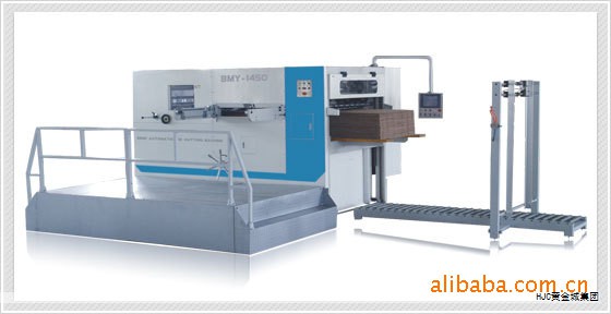 日本市场在Windows Phone领域一直具有独特性：几乎没有大规模的Lumia新机上市，只有少量例外。过去的几年里，真正广泛使用的仍是其他系统的机型，Lumia在日本的普及程度极低。现在微软尝试通过Windows 10 Mobile在日本重新布局，但市场环境依然充满挑战。以下内容聚焦日本市场的几方面信息。