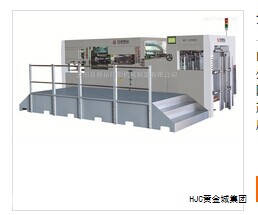 LED显示屏是一种由LED点阵模组组成的显示系统，通过计算机对文字、视频和图片进行编辑后，经控制卡传输至屏体实现成像。