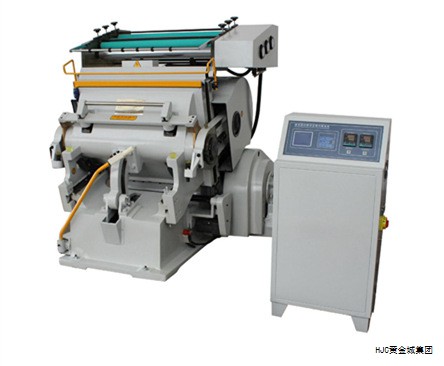 导热材料中，导热硅胶片和导热矽胶布在结构、性能与适用场景上存在明显差异，下面对两者的要点进行梳理，便于选择与应用。