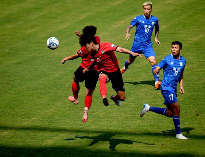 2025年体育热词破圈：苏超大湾鸡引领潮流