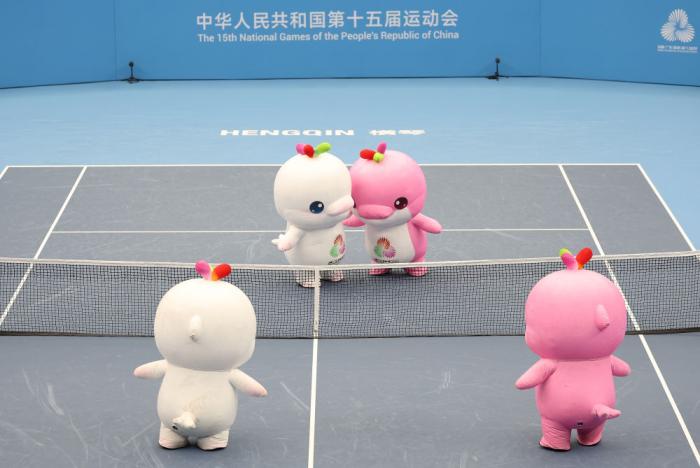 2025年体育热词破圈：苏超大湾鸡引领潮流