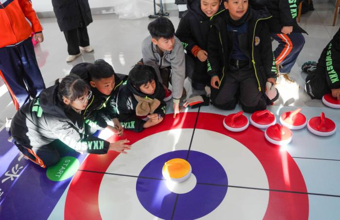 2025年体育热词破圈：苏超大湾鸡引领潮流