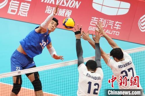 中国男排亚运会决赛负于伊朗 时隔17年再夺奖牌