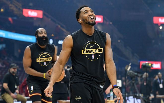 哈登26+7+12助攻率队大胜 骑士双核合砍68分破质疑