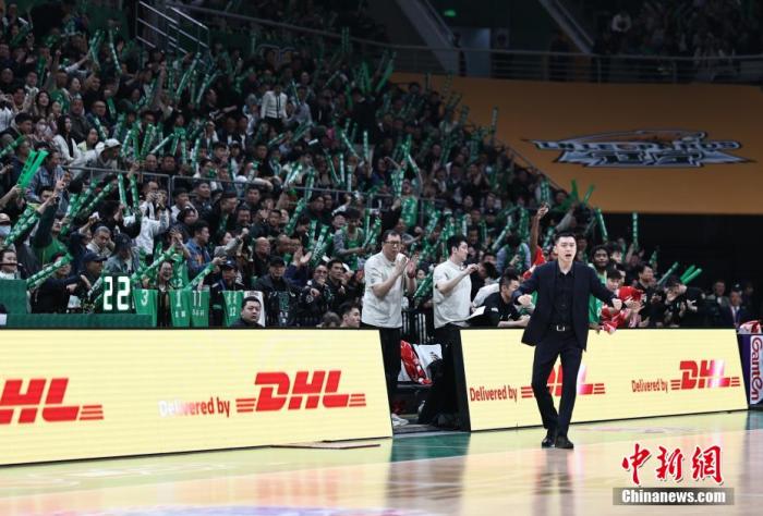 辽宁男篮主帅杨鸣请辞引换帅潮，CBA多队教练更