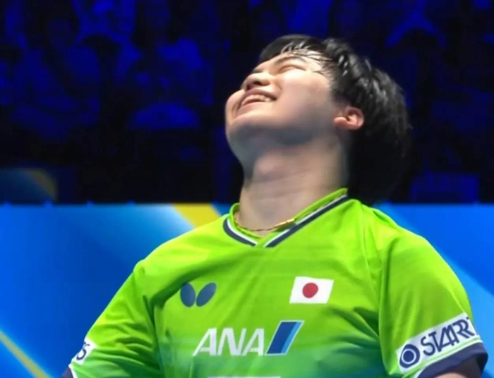 18岁日本小将松岛辉空爆冷击败林昀儒晋级决赛