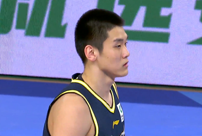 广东队20分大胜广厦队 杨鸣：求胜欲望成关键