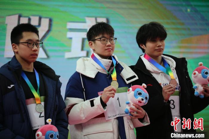 青岛崂山区举行的全国春季游泳锦标赛正式拉开